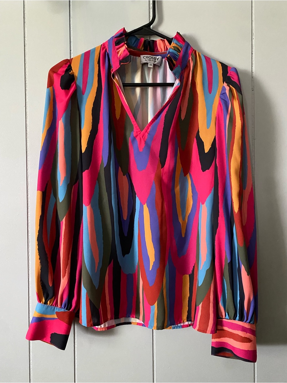 CROSBY by Mollie Burch Pink Multicolor V-Neck Ruffle Collar Blouse